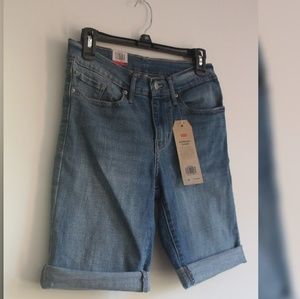New Bermuda Levi Shorts